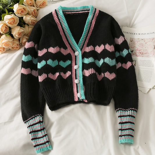 Sweet Wind Heart-shaped Print Short Slim Knit Sweater Women