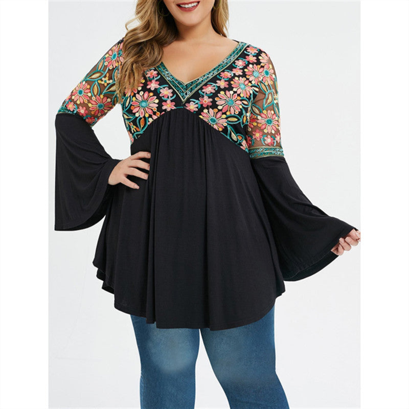 Blouses with loose stripes and raglan sleeves