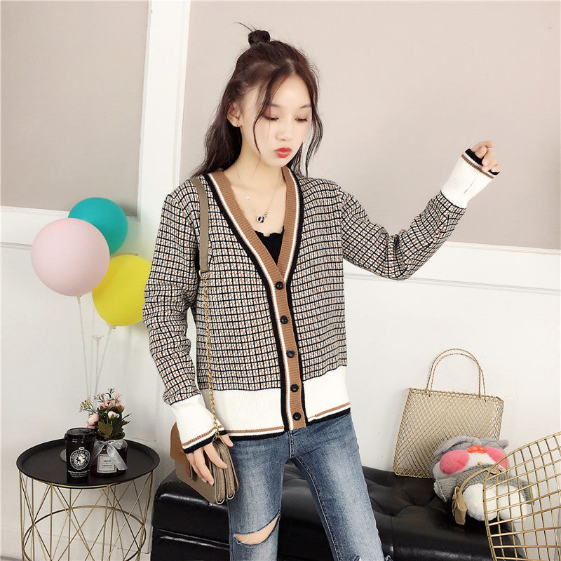 Short loose student jacket sweater cardigan